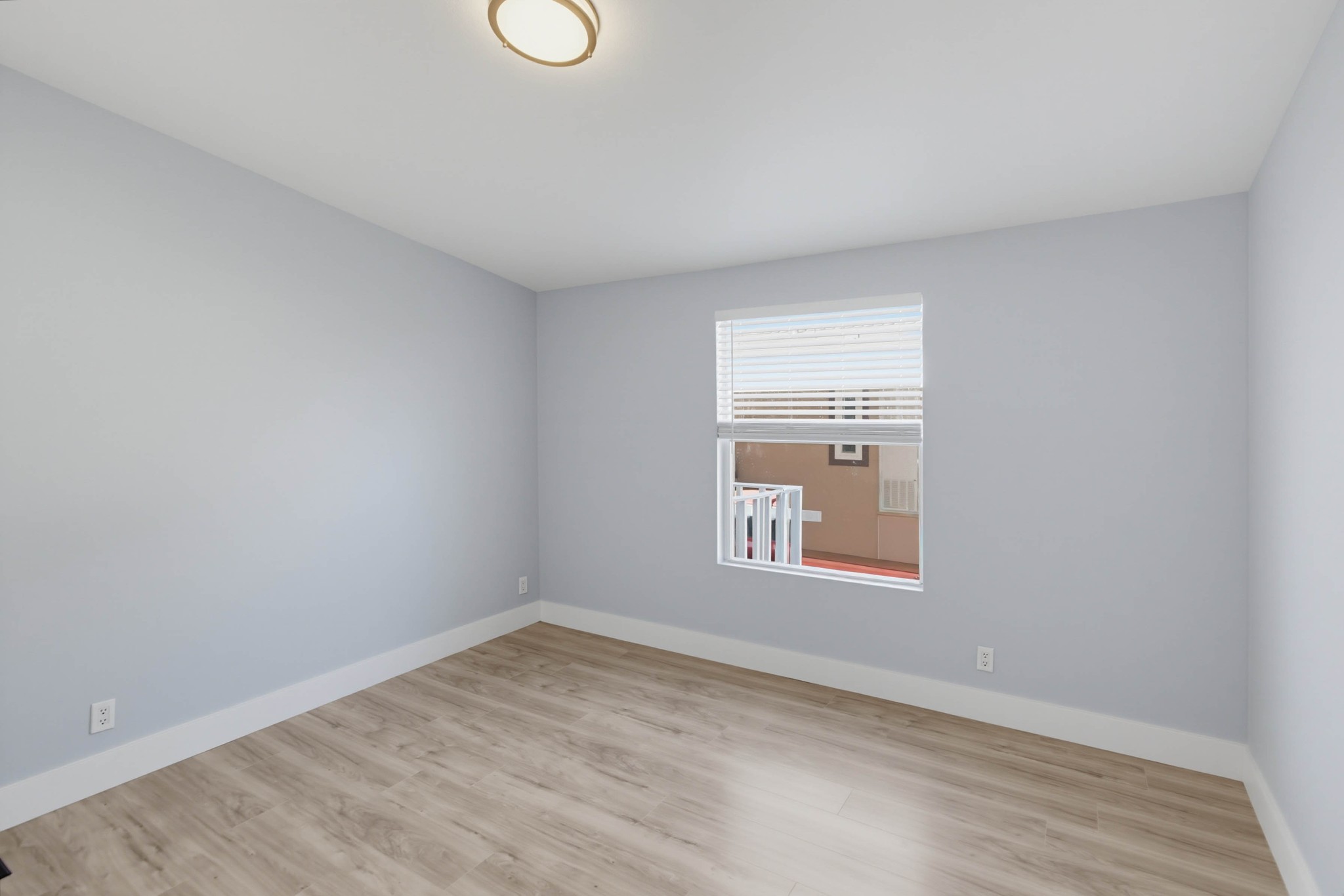 Virtual tour photo 34 of 44 for 1575 W Valley Pkwy