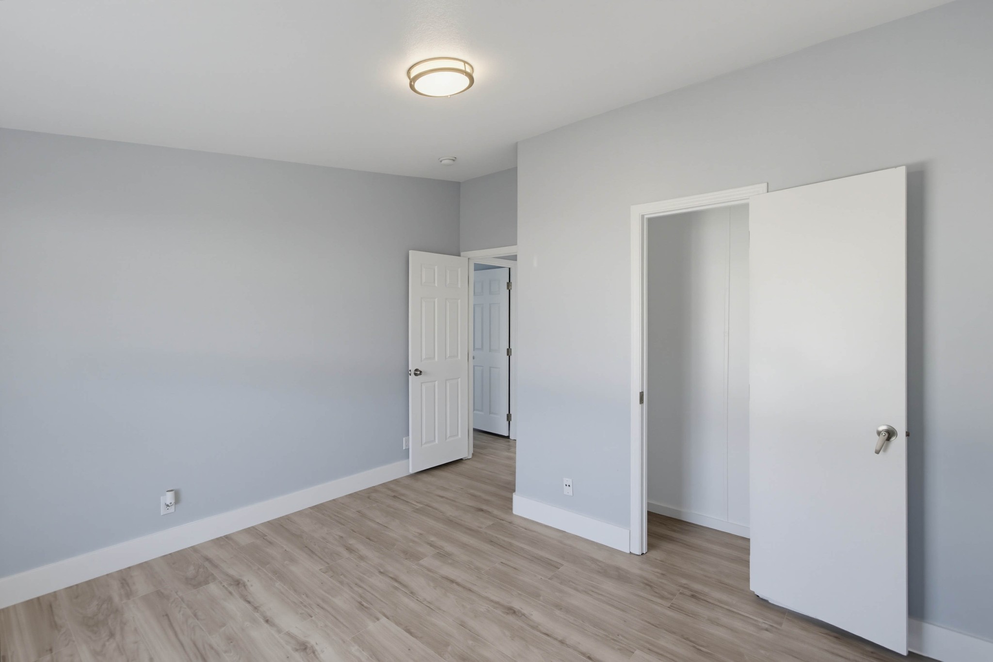 Virtual tour photo 36 of 44 for 1575 W Valley Pkwy