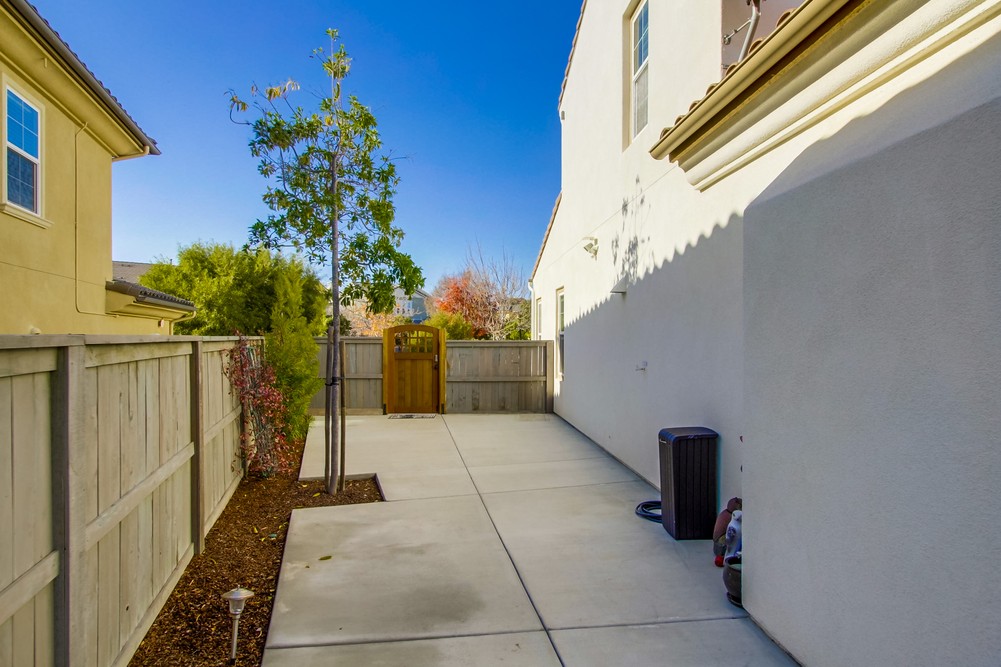 Virtual tour photo 70 of 79 for 15751 Kristen Glen