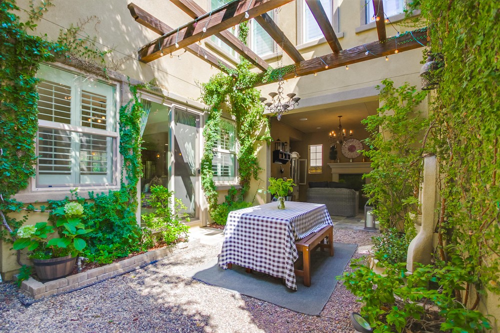 Virtual tour photo 23 of 38 for 15752 Via Montenero