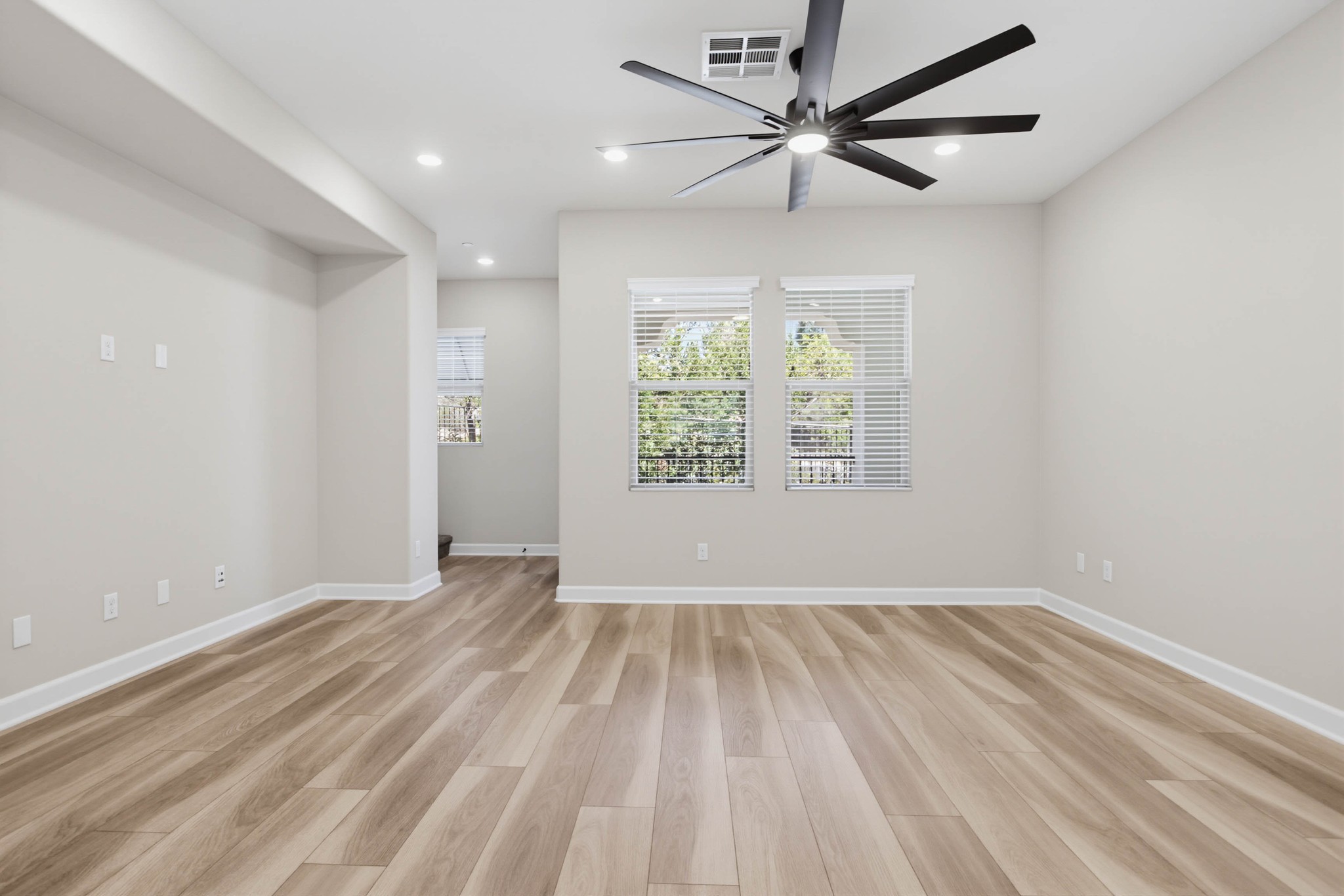 Virtual tour photo 24 of 57 for 1577 Castillo Way #7