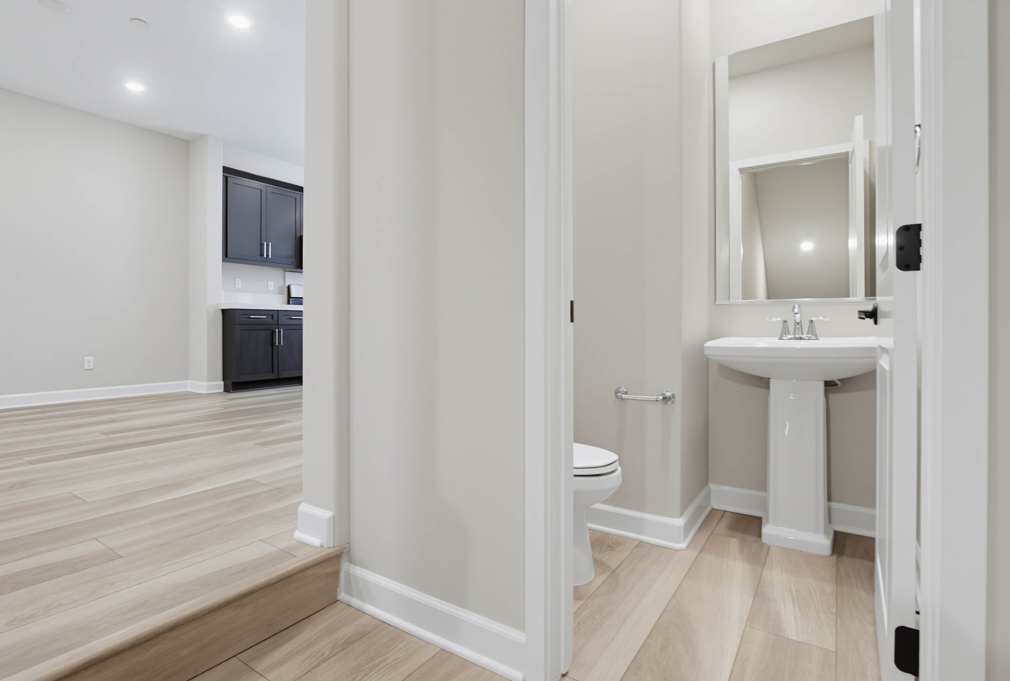Virtual tour photo 25 of 57 for 1577 Castillo Way #7