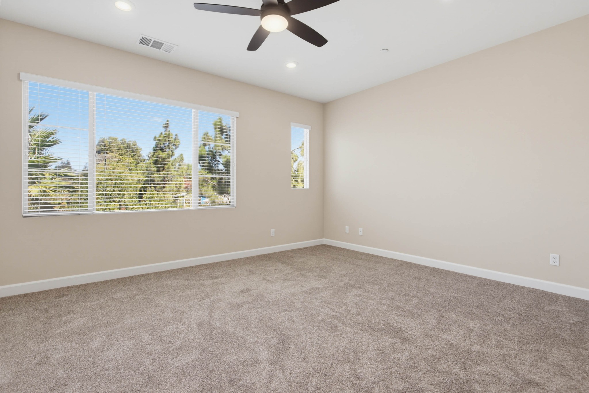 Virtual tour photo 32 of 57 for 1577 Castillo Way #7