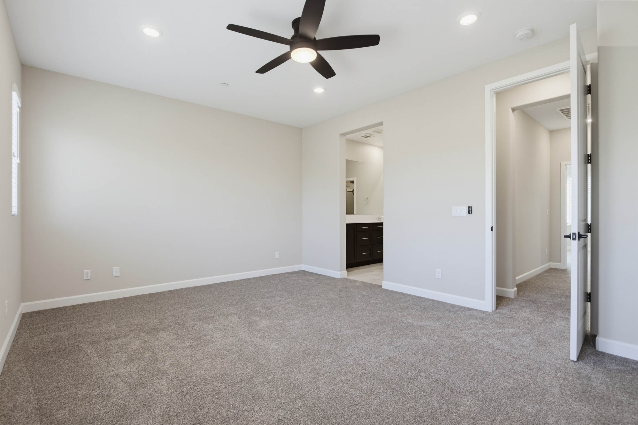 Virtual tour photo 34 of 57 for 1577 Castillo Way #7