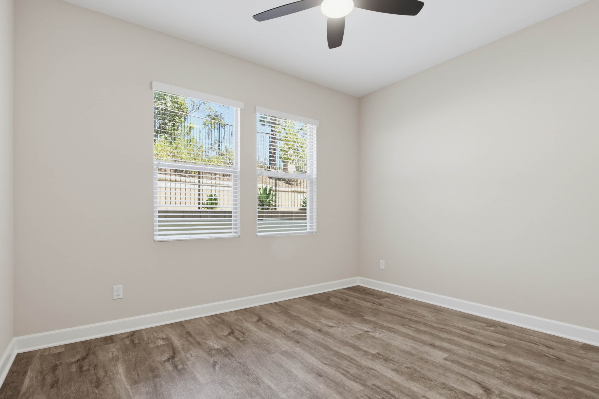 Virtual tour photo 51 of 57 for 1577 Castillo Way #7