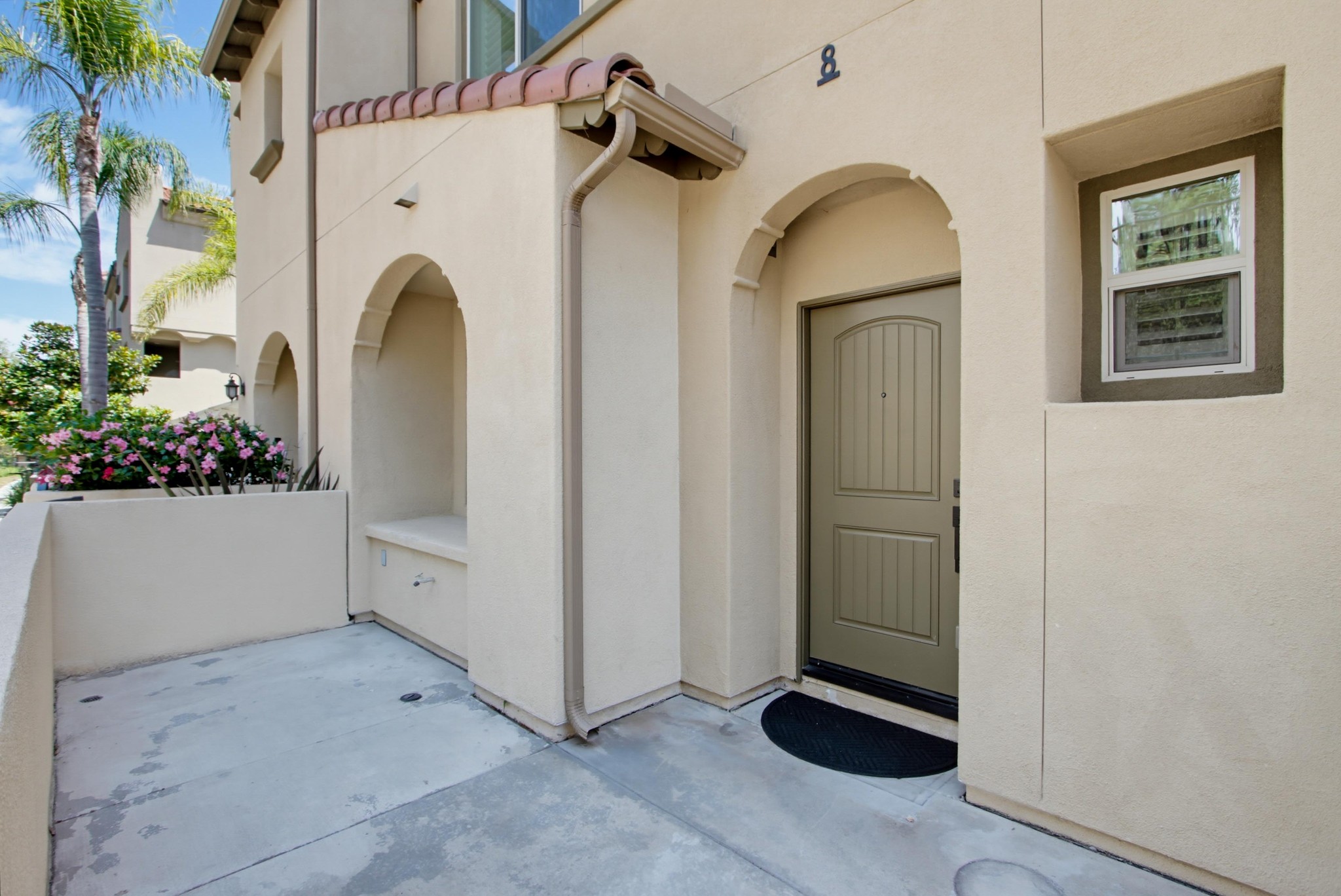 Virtual tour photo 4 of 56 for 1577 Castillo Way #8