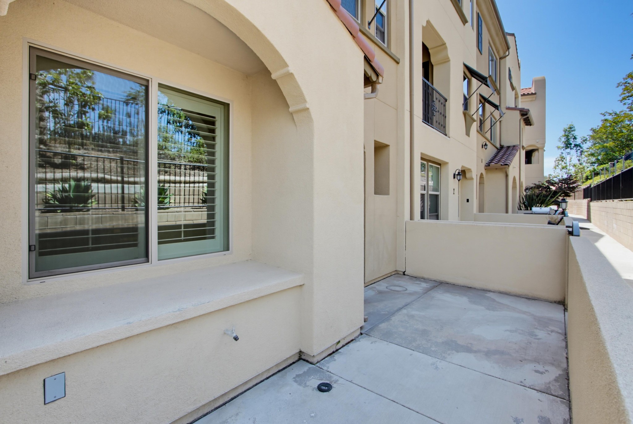 Virtual tour photo 6 of 56 for 1577 Castillo Way #8