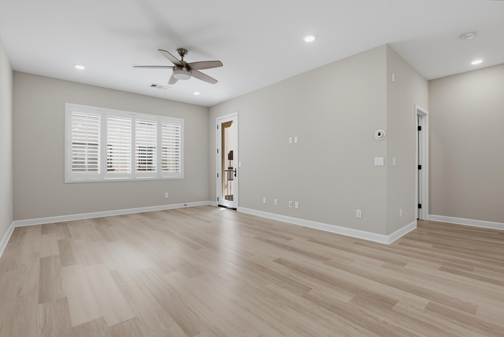 Virtual tour photo 11 of 56 for 1577 Castillo Way #8