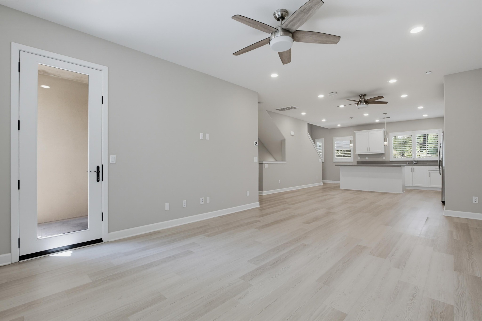 Virtual tour photo 12 of 56 for 1577 Castillo Way #8