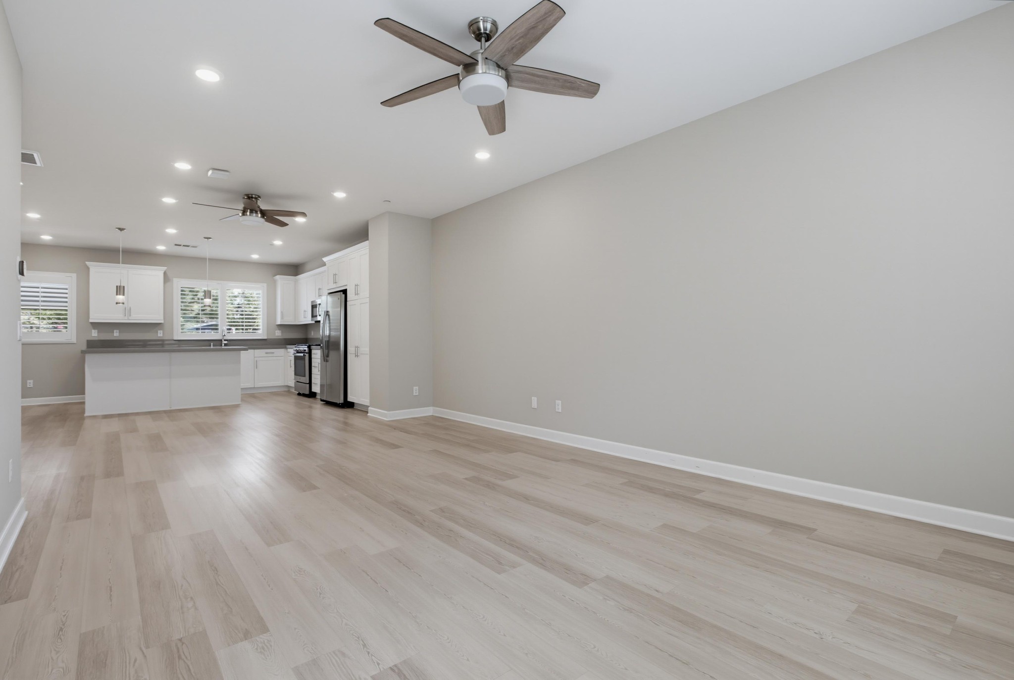 Virtual tour photo 13 of 56 for 1577 Castillo Way #8
