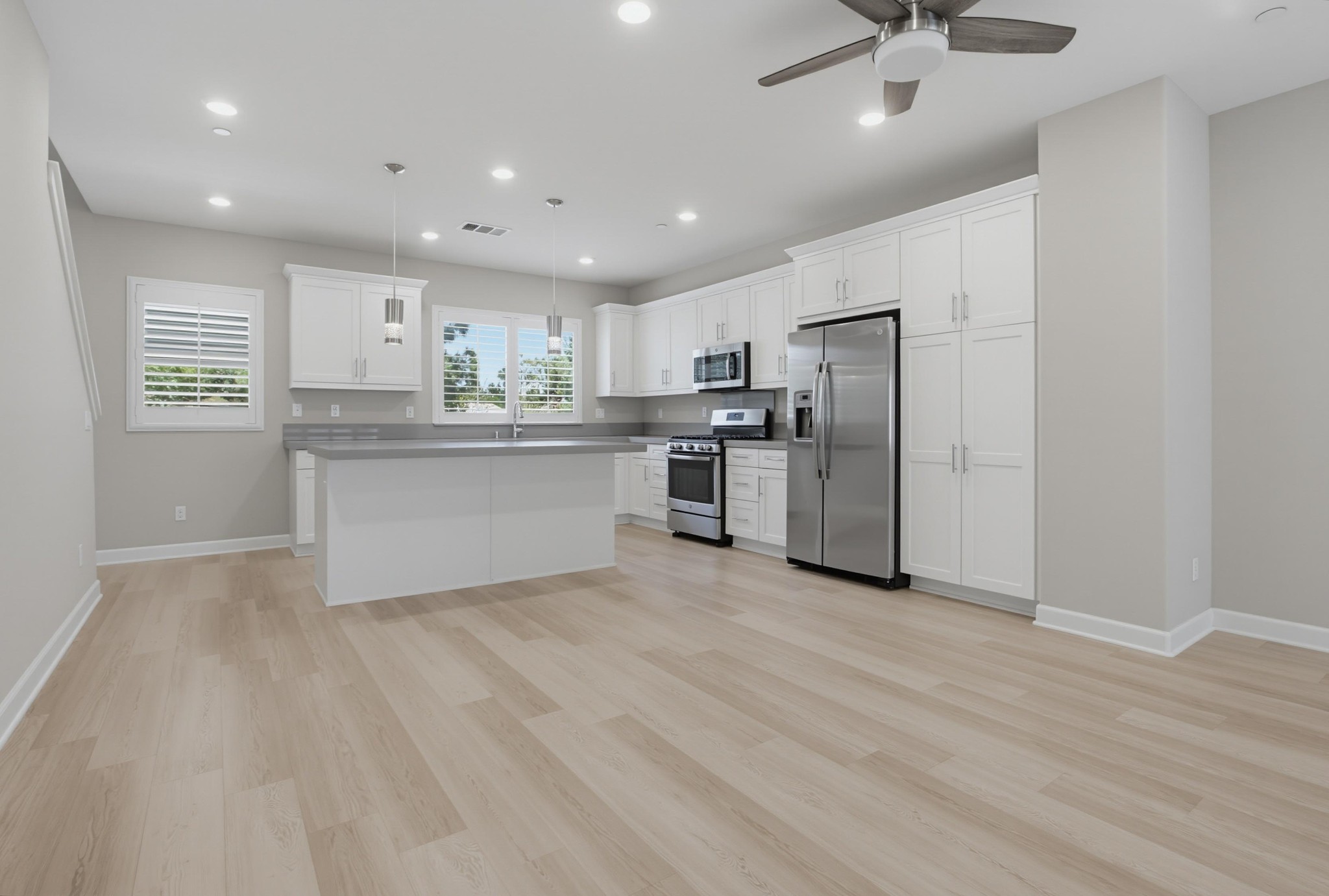Virtual tour photo 14 of 56 for 1577 Castillo Way #8