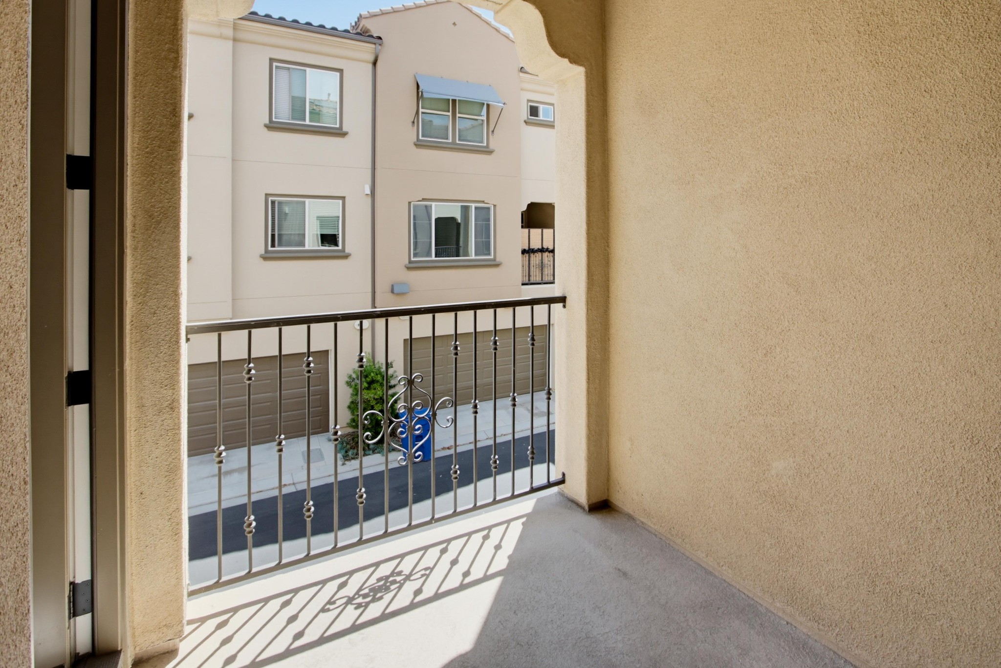 Virtual tour photo 26 of 56 for 1577 Castillo Way #8