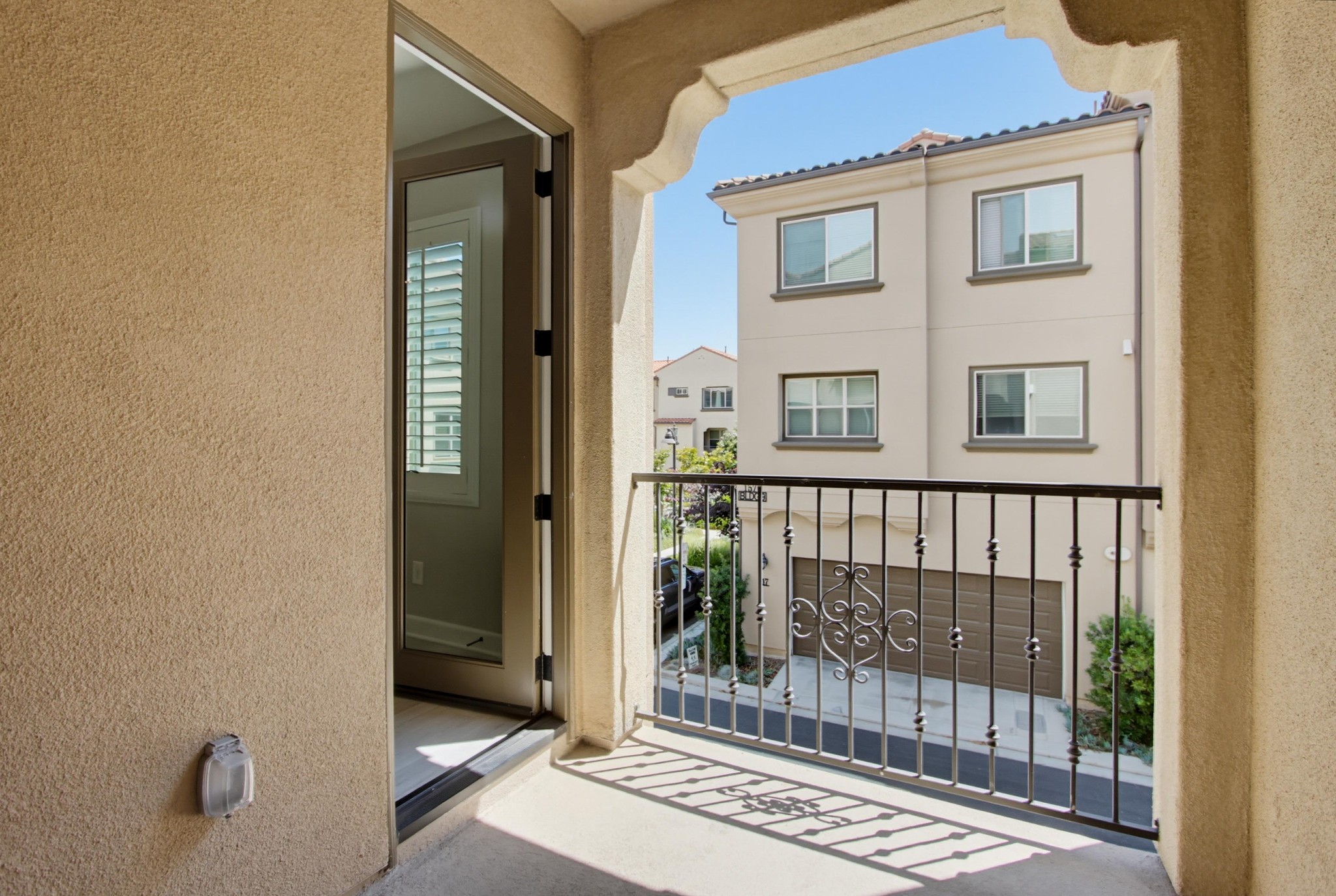 Virtual tour photo 27 of 56 for 1577 Castillo Way #8