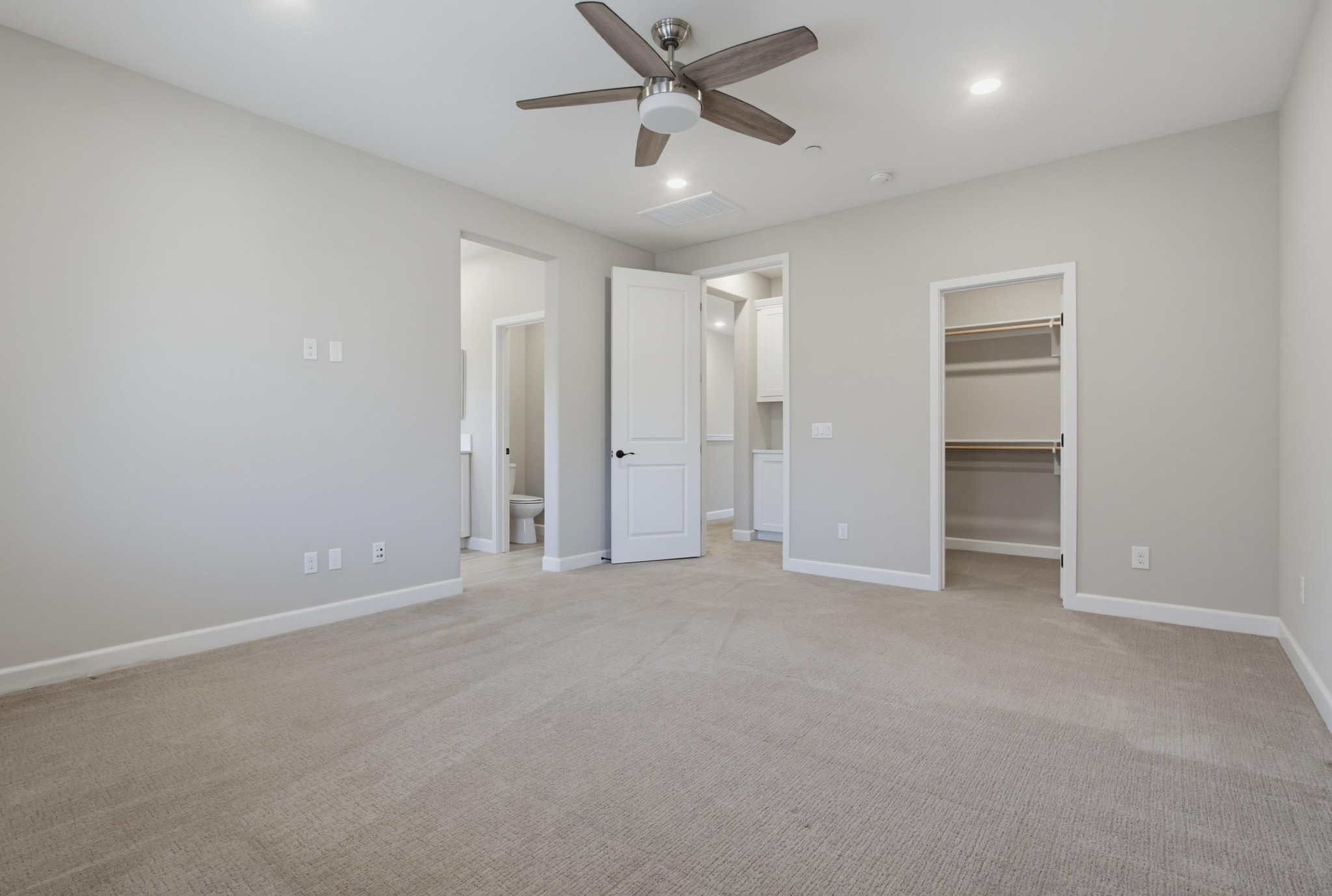 Virtual tour photo 41 of 56 for 1577 Castillo Way #8