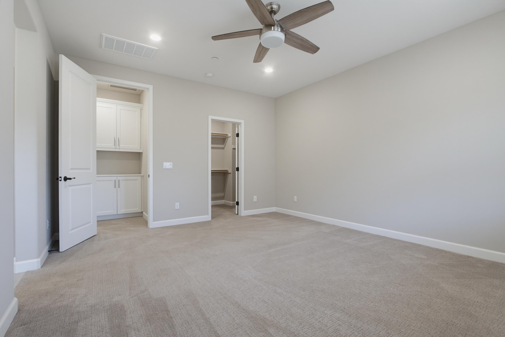 Virtual tour photo 42 of 56 for 1577 Castillo Way #8