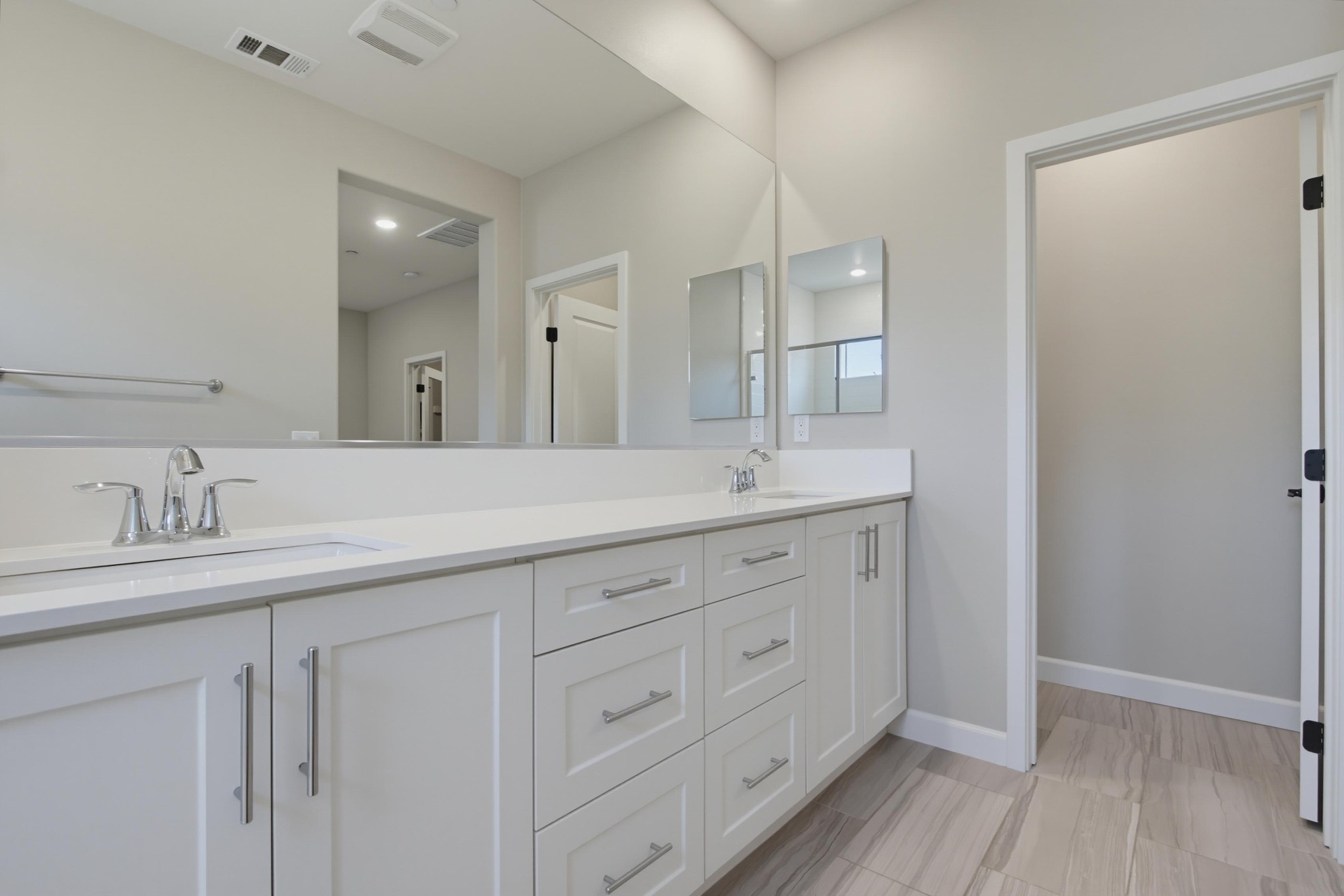 Virtual tour photo 44 of 56 for 1577 Castillo Way #8