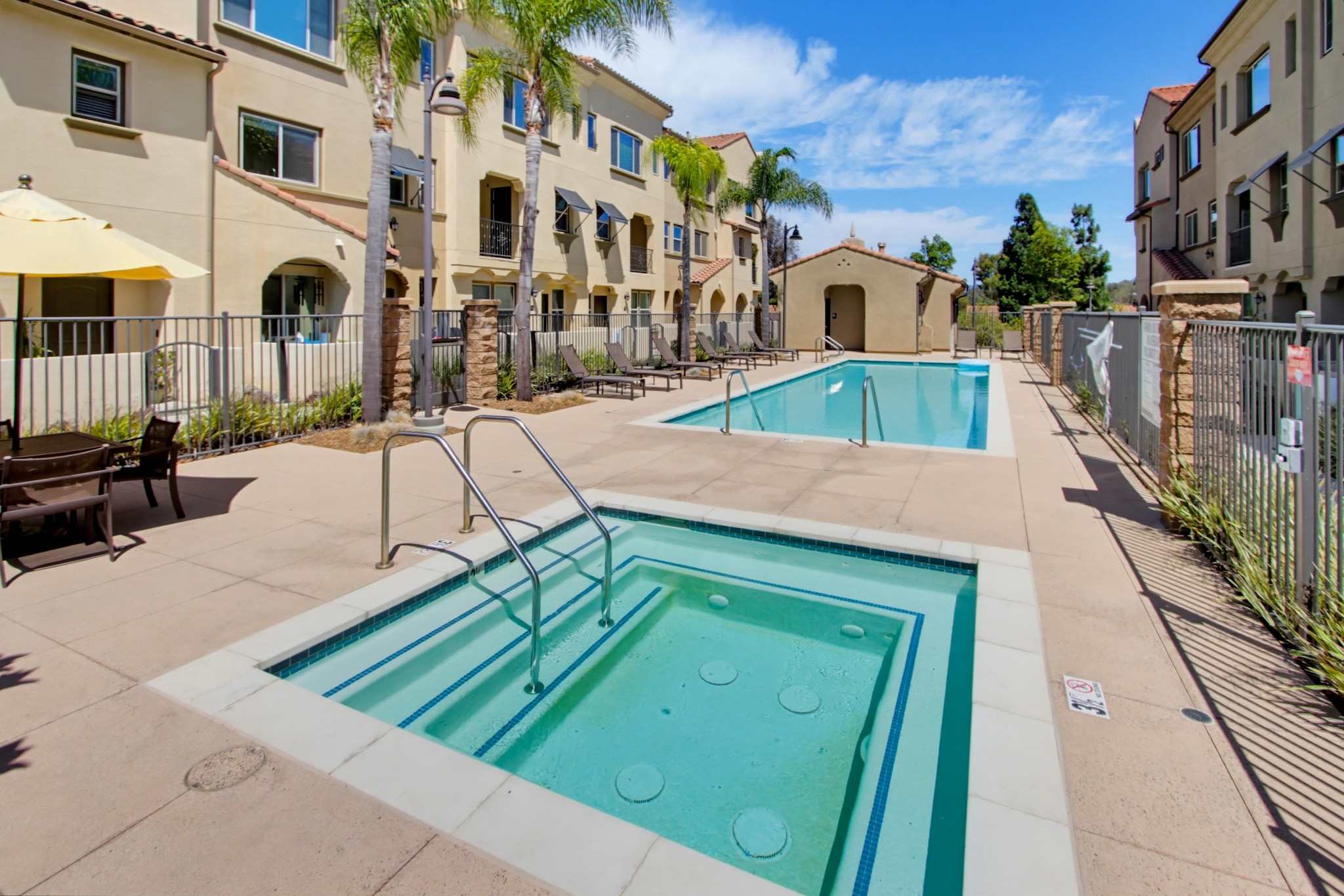 Virtual tour photo 54 of 56 for 1577 Castillo Way #8