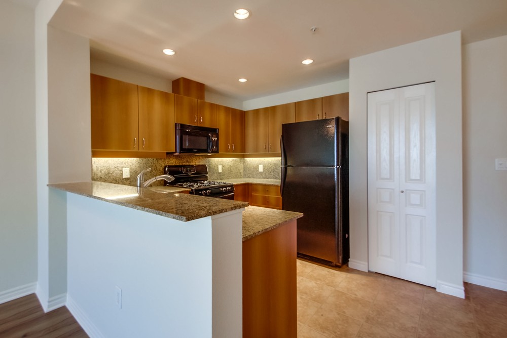 Virtual tour photo 13 of 42 for 1580 Union St #407
