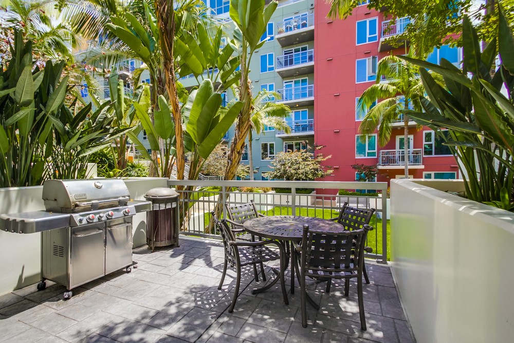 Virtual tour photo 36 of 42 for 1580 Union St #407