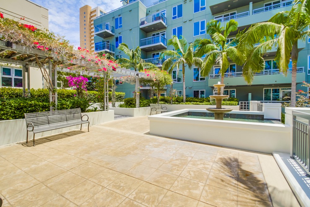 Virtual tour photo 37 of 42 for 1580 Union St #407