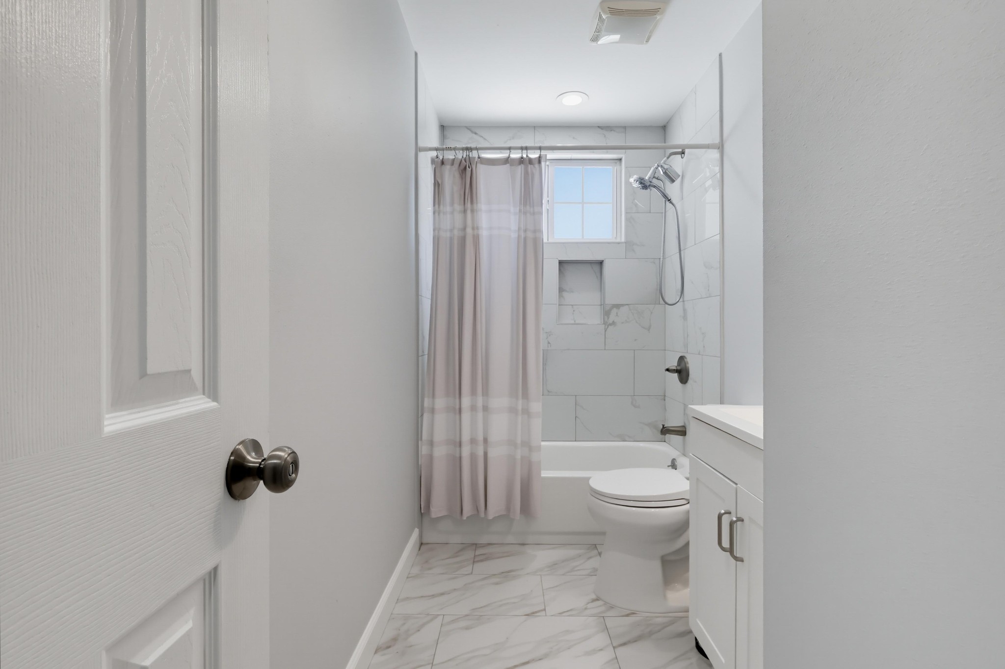 Virtual tour photo 35 of 67 for 15811 Rosalita Dr