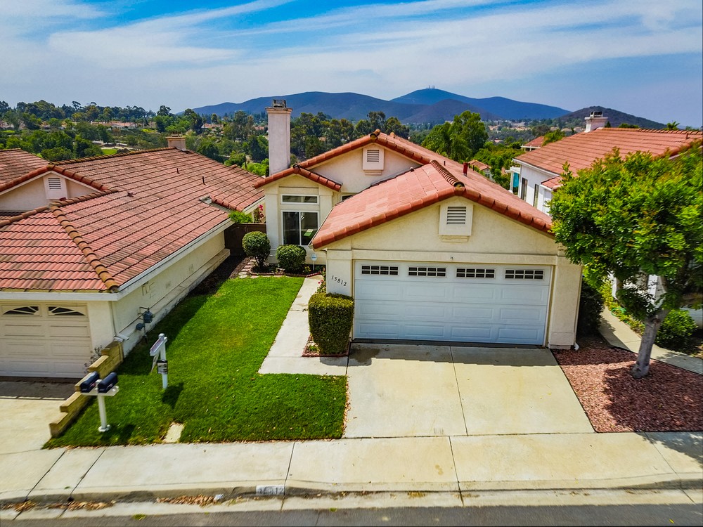 Virtual tour photo 5 of 27 for 15812 Caminito Cercado