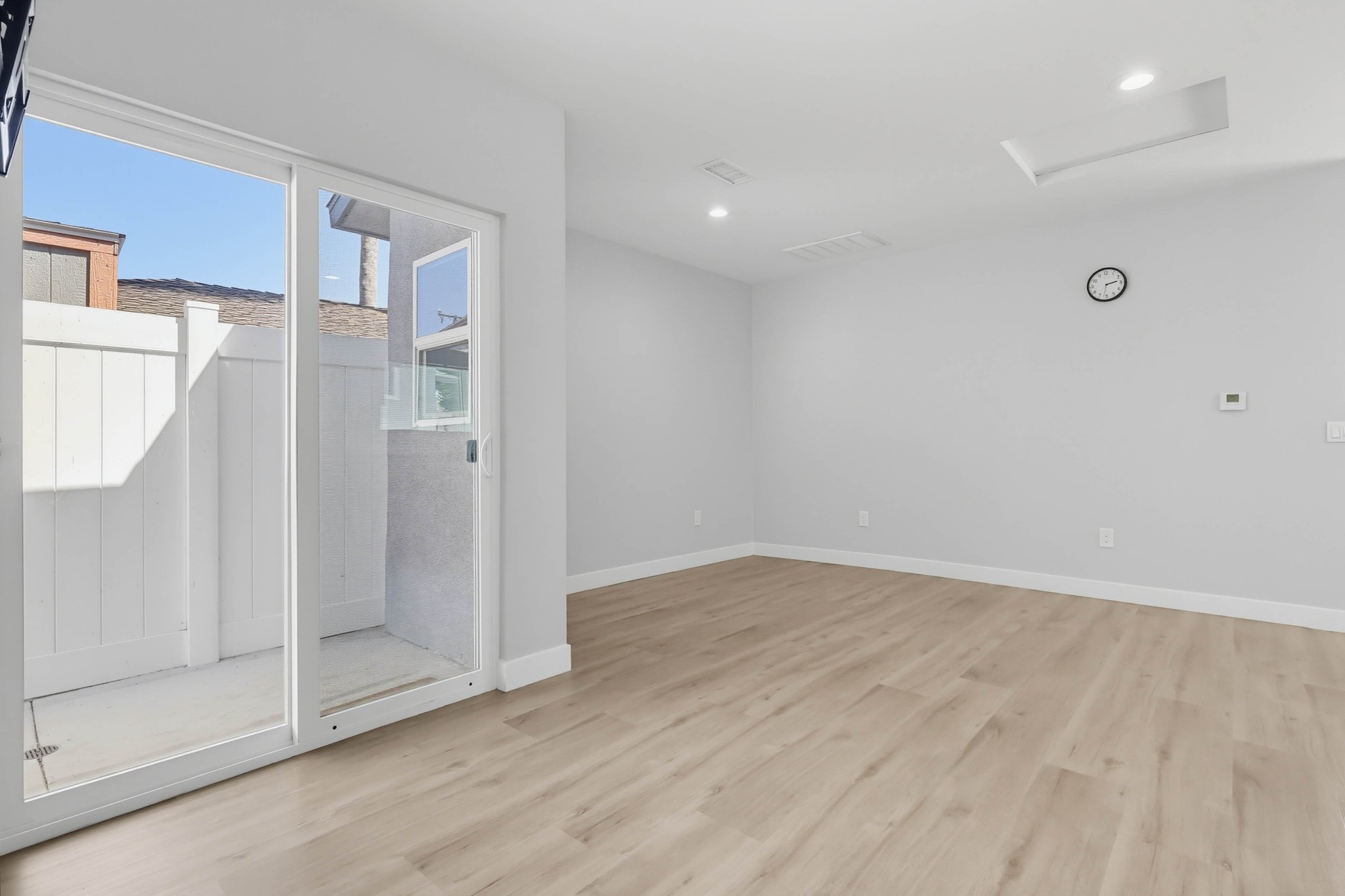 Virtual tour photo 20 of 51 for 15813 Rosalita Dr