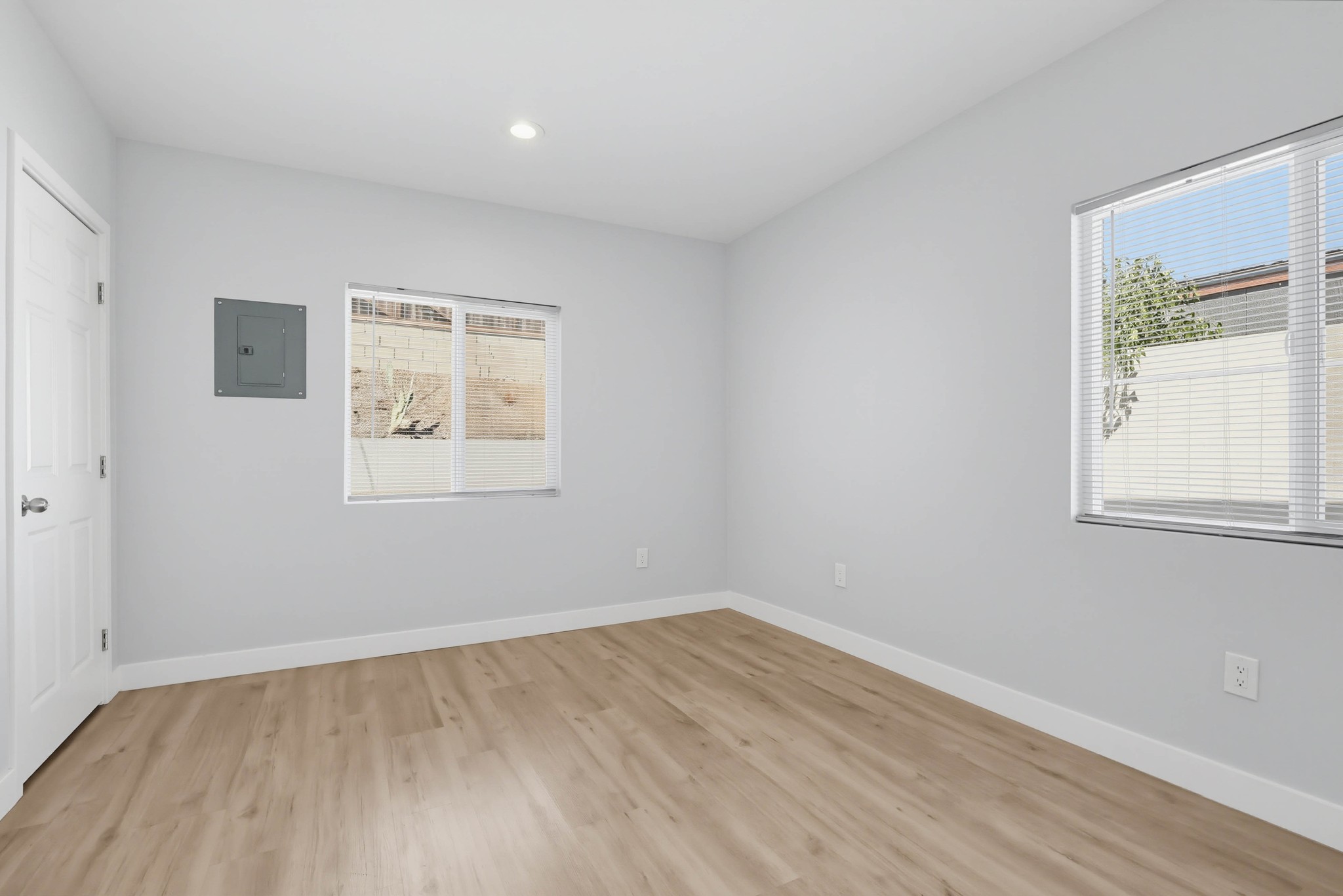 Virtual tour photo 33 of 51 for 15813 Rosalita Dr