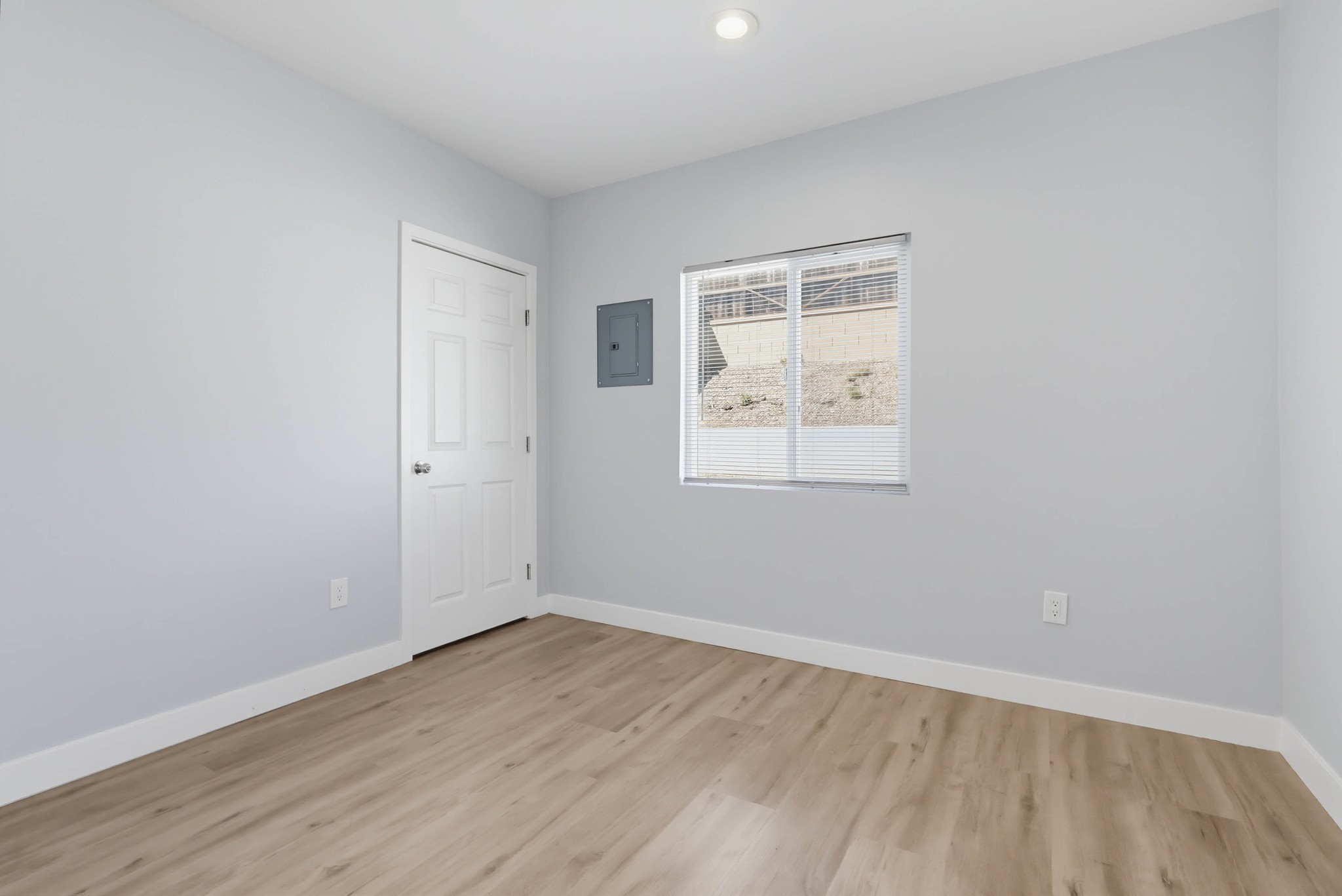 Virtual tour photo 34 of 51 for 15813 Rosalita Dr