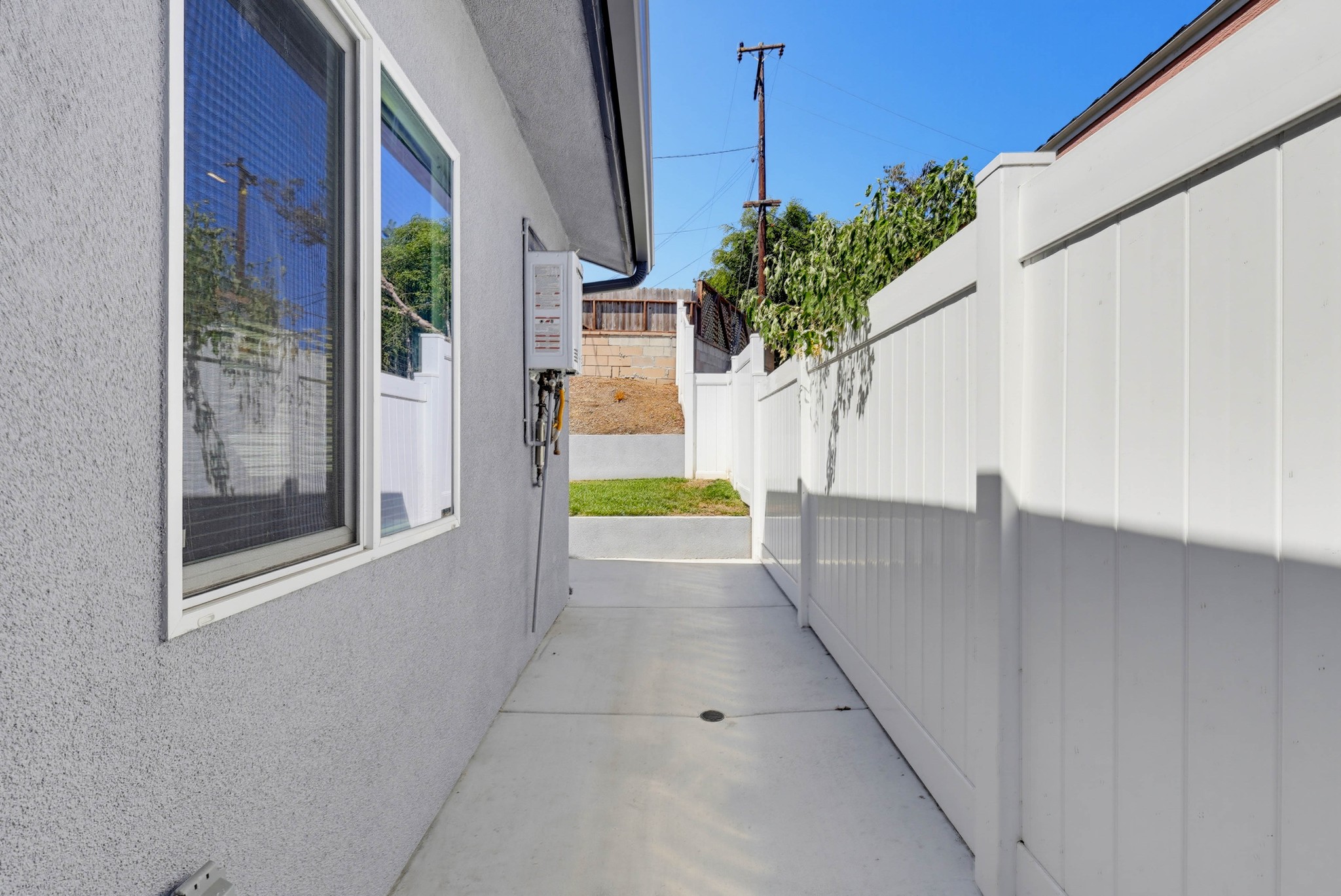 Virtual tour photo 38 of 51 for 15813 Rosalita Dr