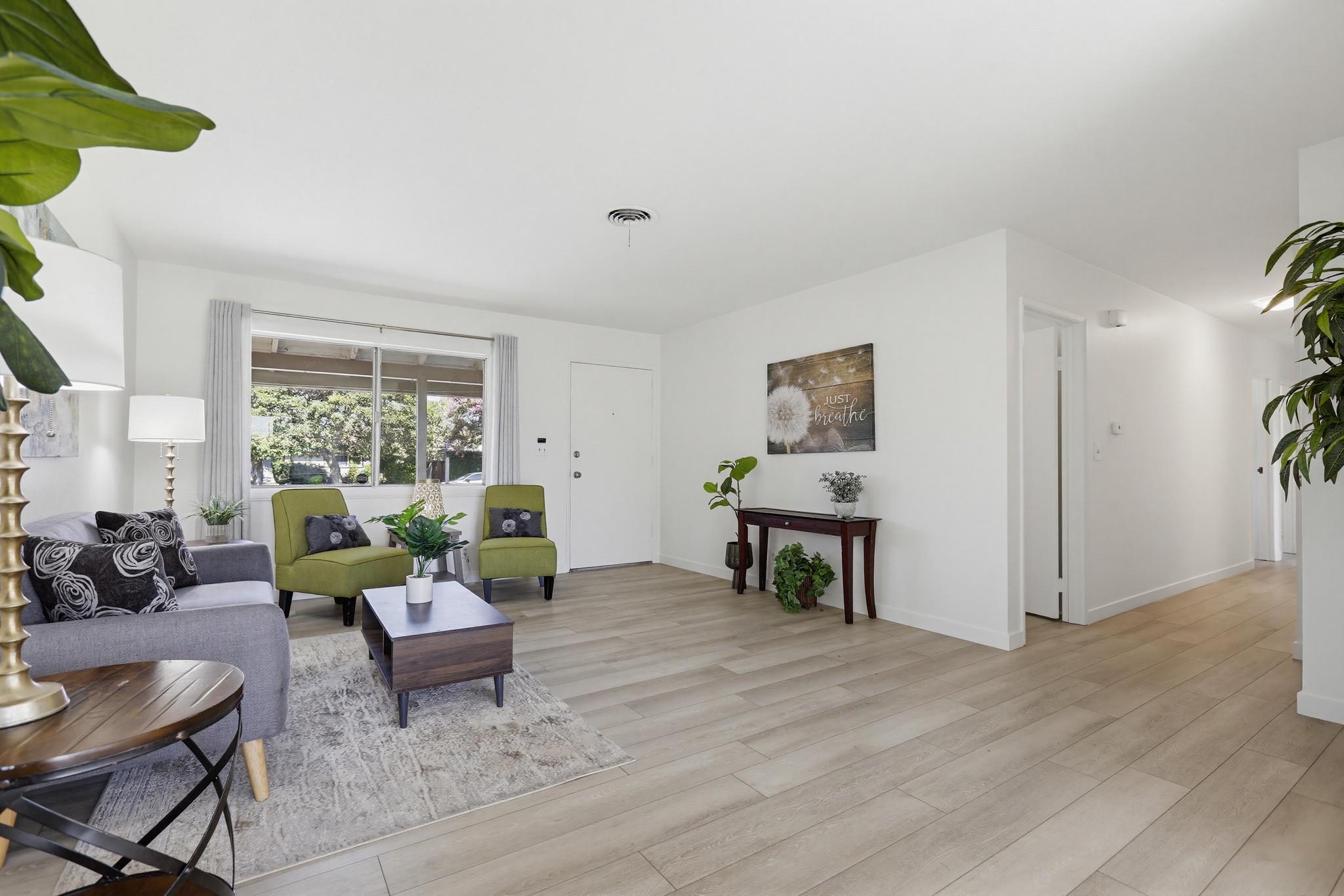 Virtual tour photo 10 of 47 for 15852 Tullow Ln