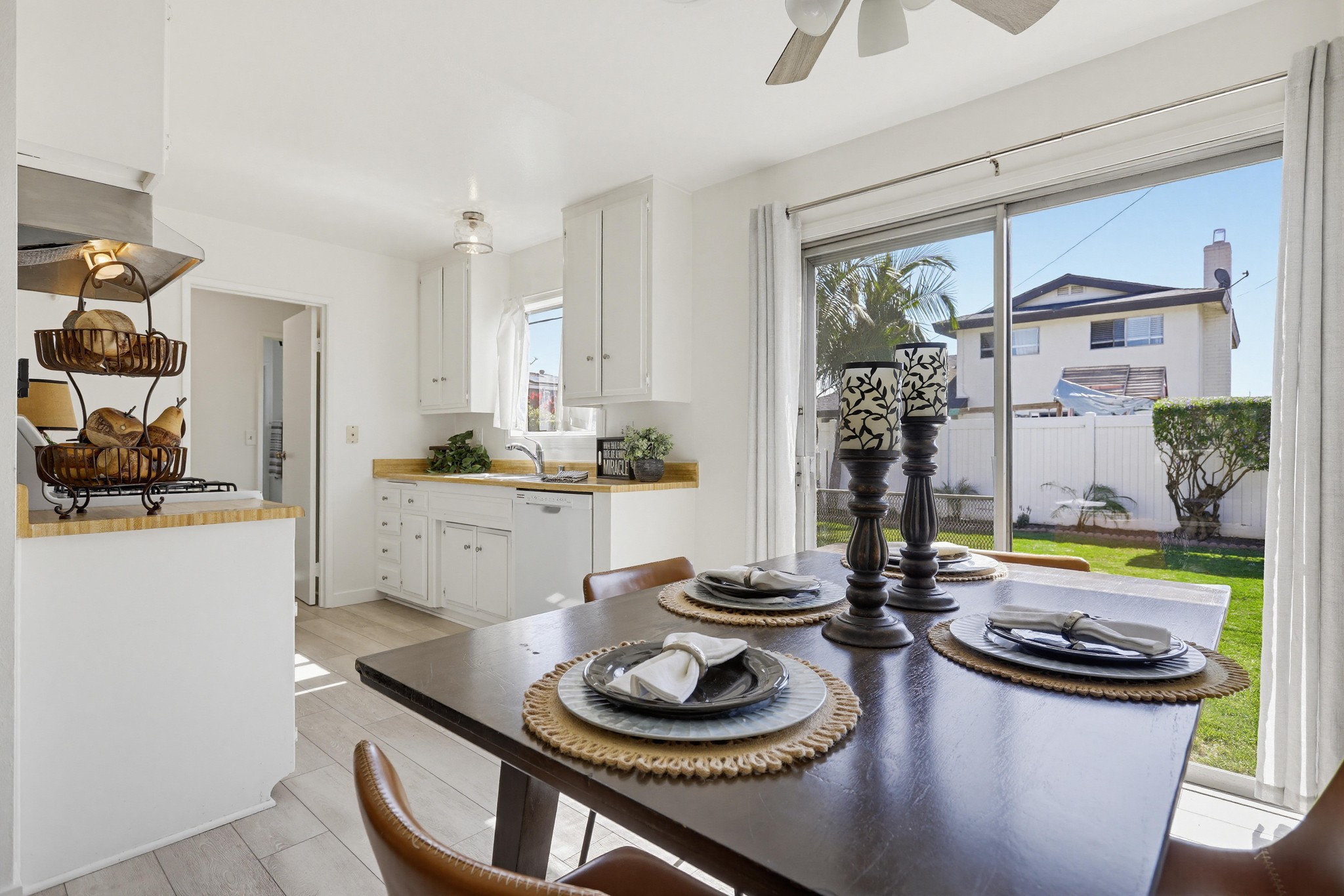 Virtual tour photo 14 of 47 for 15852 Tullow Ln