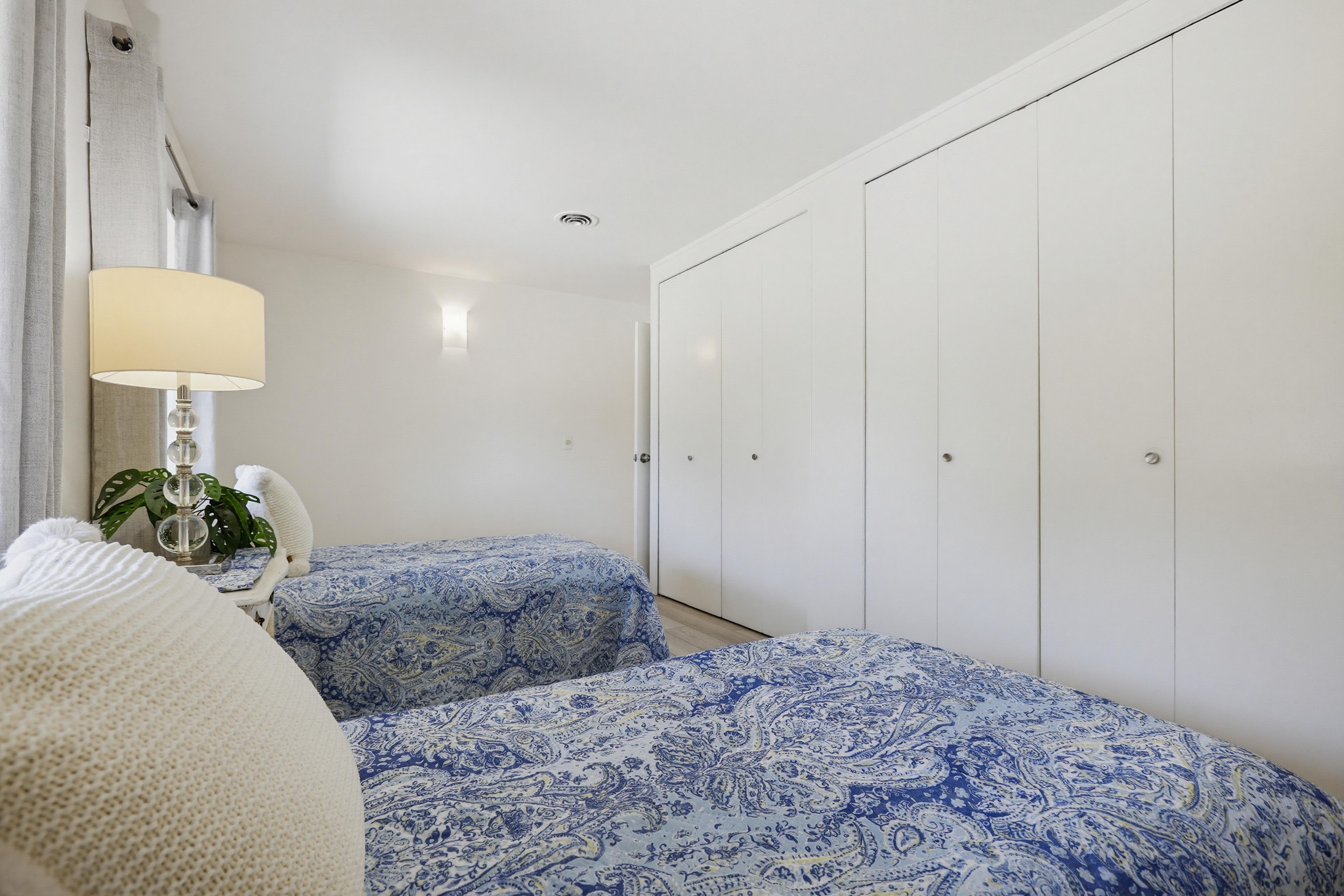 Virtual tour photo 36 of 47 for 15852 Tullow Ln