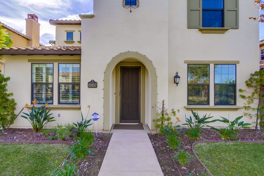 Virtual tour photo 4 of 44 for 15857 Paseo Del Sur