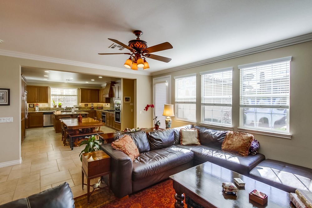 Virtual tour photo 14 of 44 for 15857 Paseo Del Sur