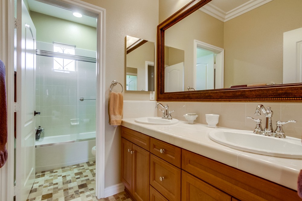 Virtual tour photo 38 of 44 for 15857 Paseo Del Sur