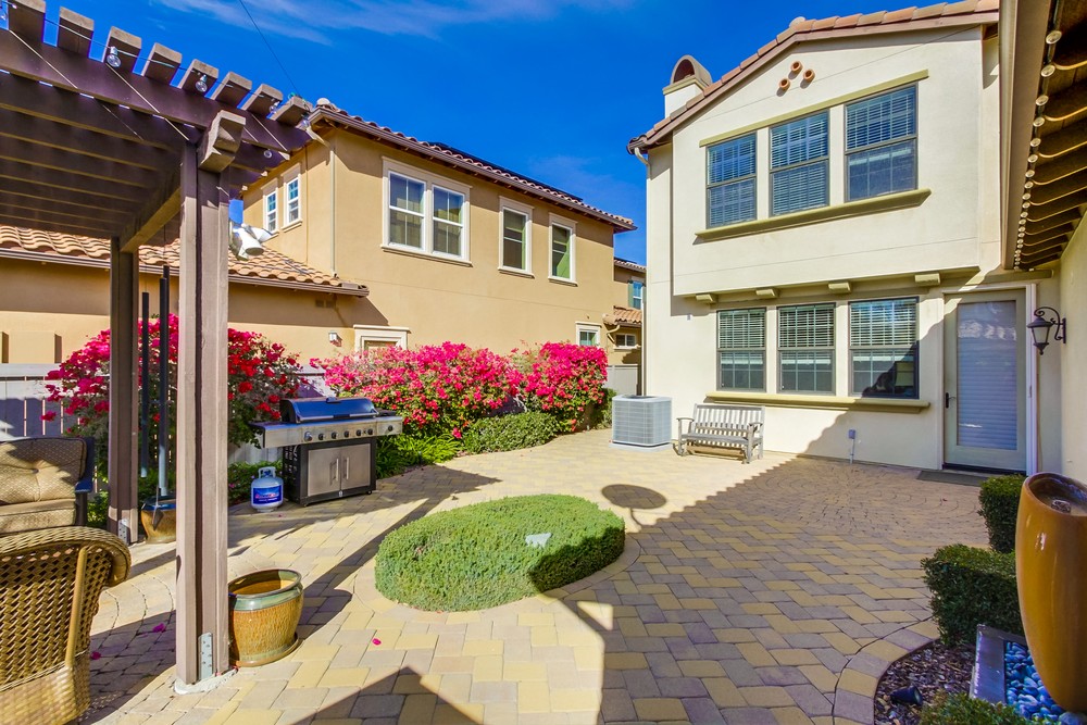 Virtual tour photo 39 of 44 for 15857 Paseo Del Sur