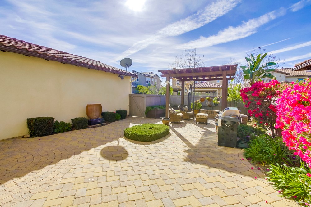 Virtual tour photo 42 of 44 for 15857 Paseo Del Sur