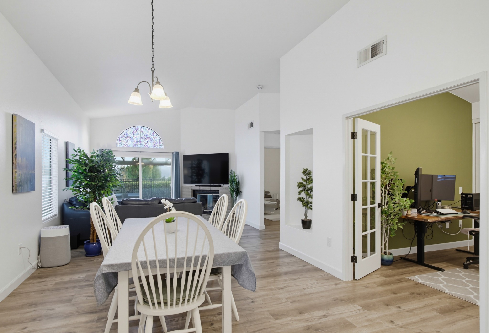 Virtual tour photo 7 of 81 for 15860 Caminito Cercado