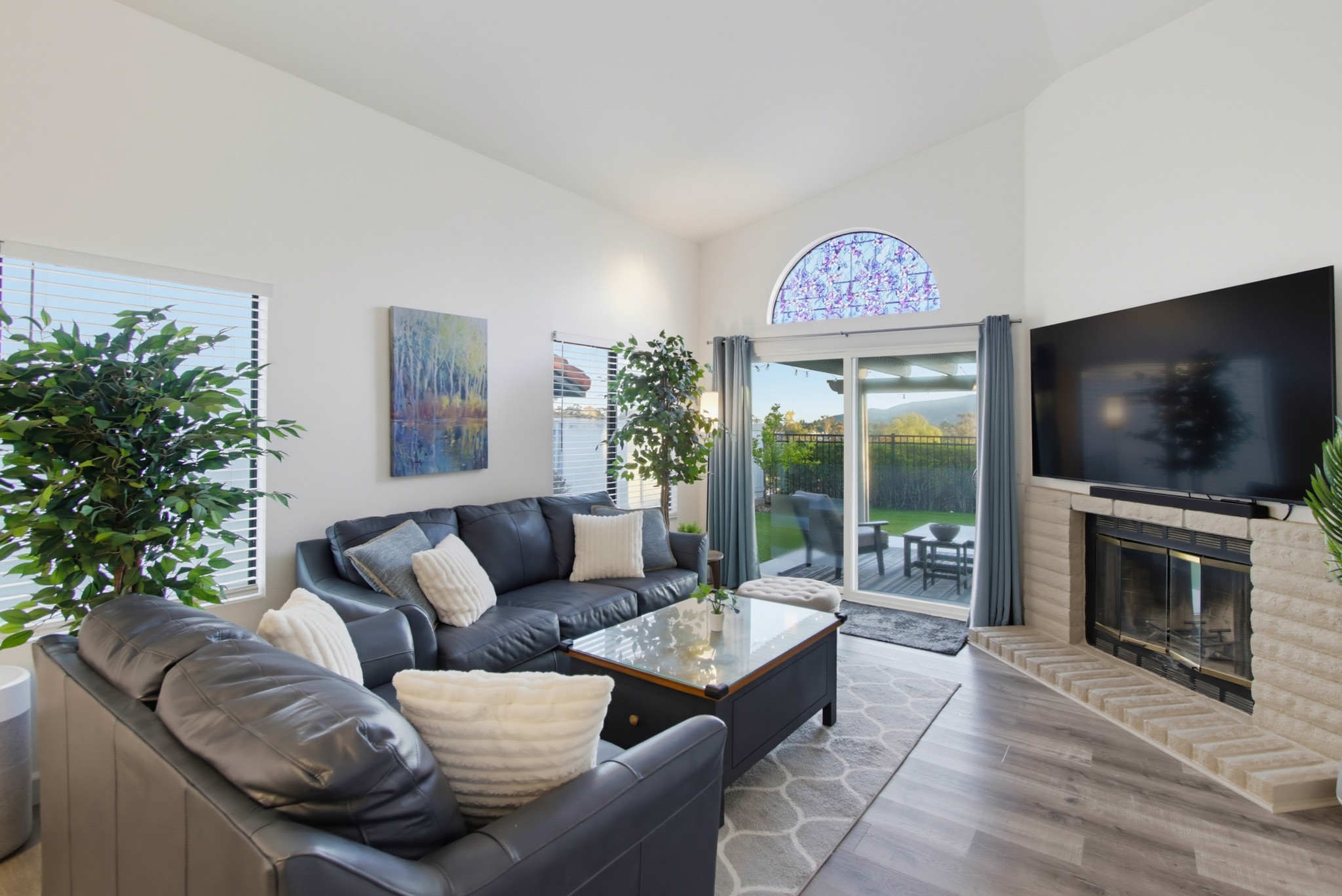Virtual tour photo 8 of 81 for 15860 Caminito Cercado