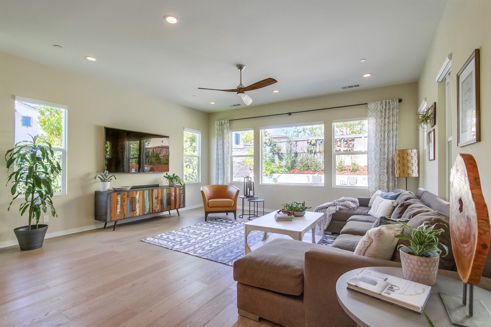 Virtual tour photo 8 of 85 for 15886 Angeline Pl