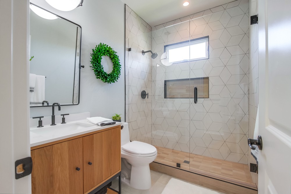 Virtual tour photo 38 of 85 for 15886 Angeline Pl