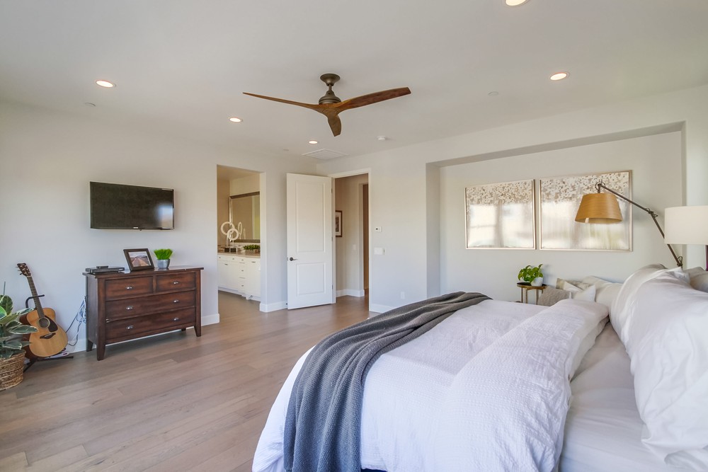 Virtual tour photo 43 of 85 for 15886 Angeline Pl