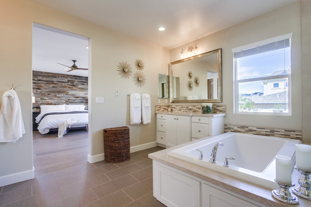 Virtual tour photo 49 of 85 for 15886 Angeline Pl