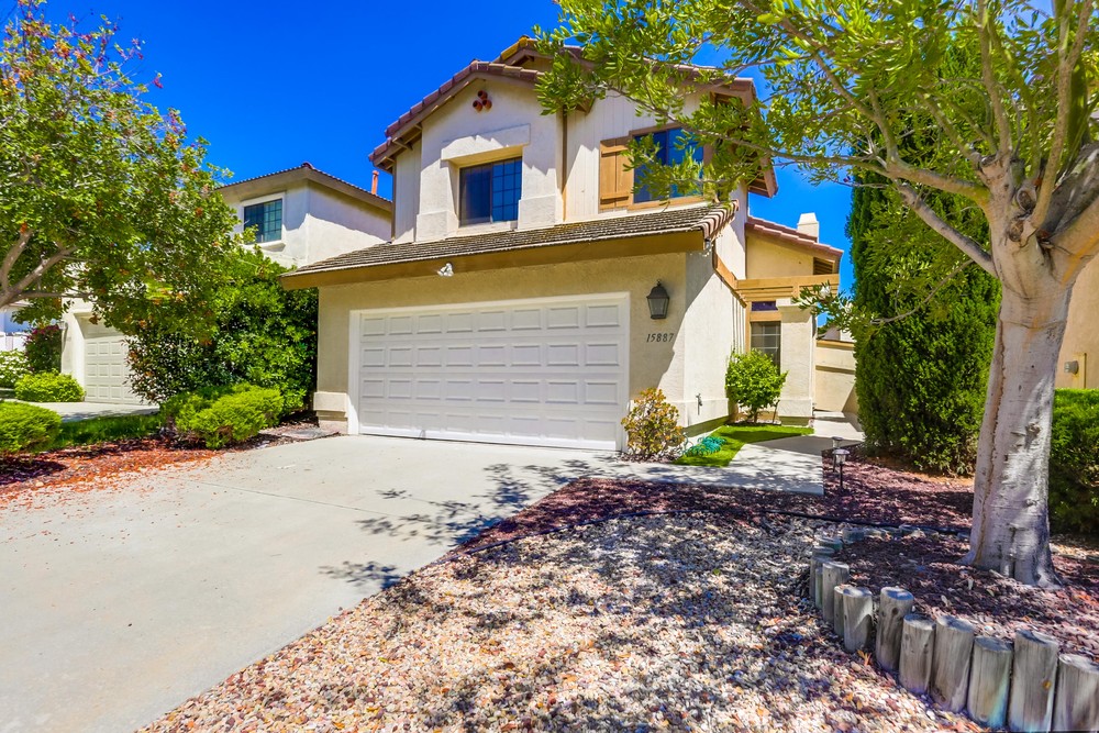Virtual tour photo 1 of 38 for 15887 Sunnyfield Pl