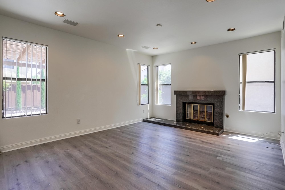 Virtual tour photo 10 of 38 for 15887 Sunnyfield Pl