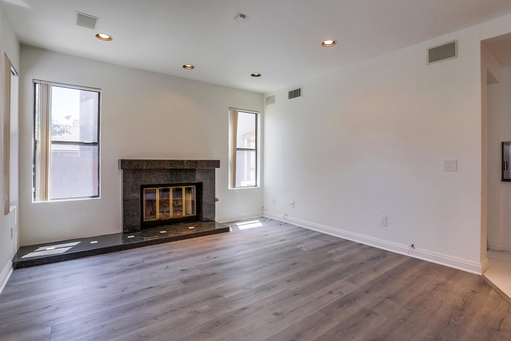 Virtual tour photo 11 of 38 for 15887 Sunnyfield Pl