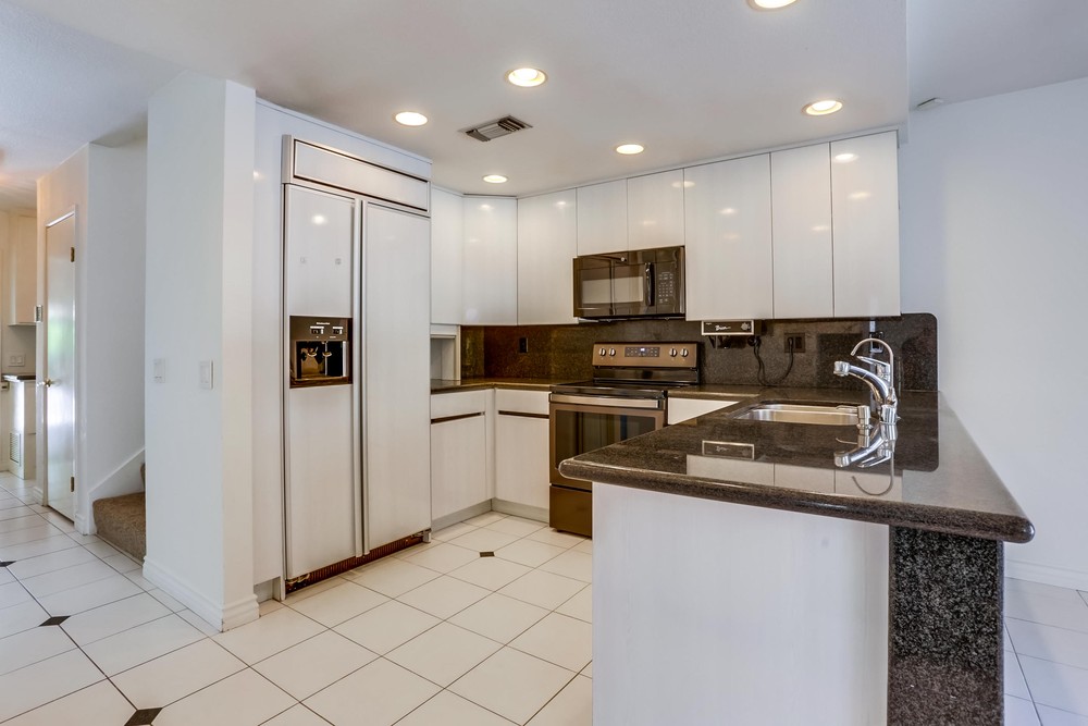 Virtual tour photo 14 of 38 for 15887 Sunnyfield Pl