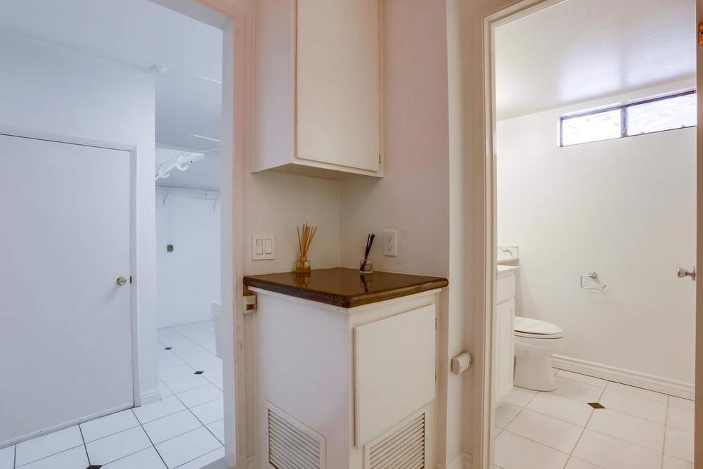 Virtual tour photo 16 of 38 for 15887 Sunnyfield Pl