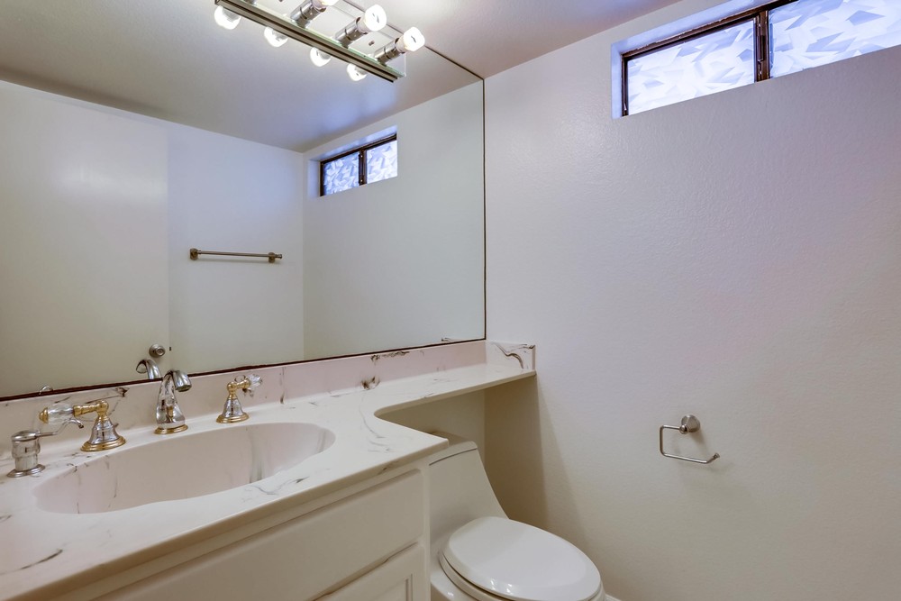 Virtual tour photo 17 of 38 for 15887 Sunnyfield Pl